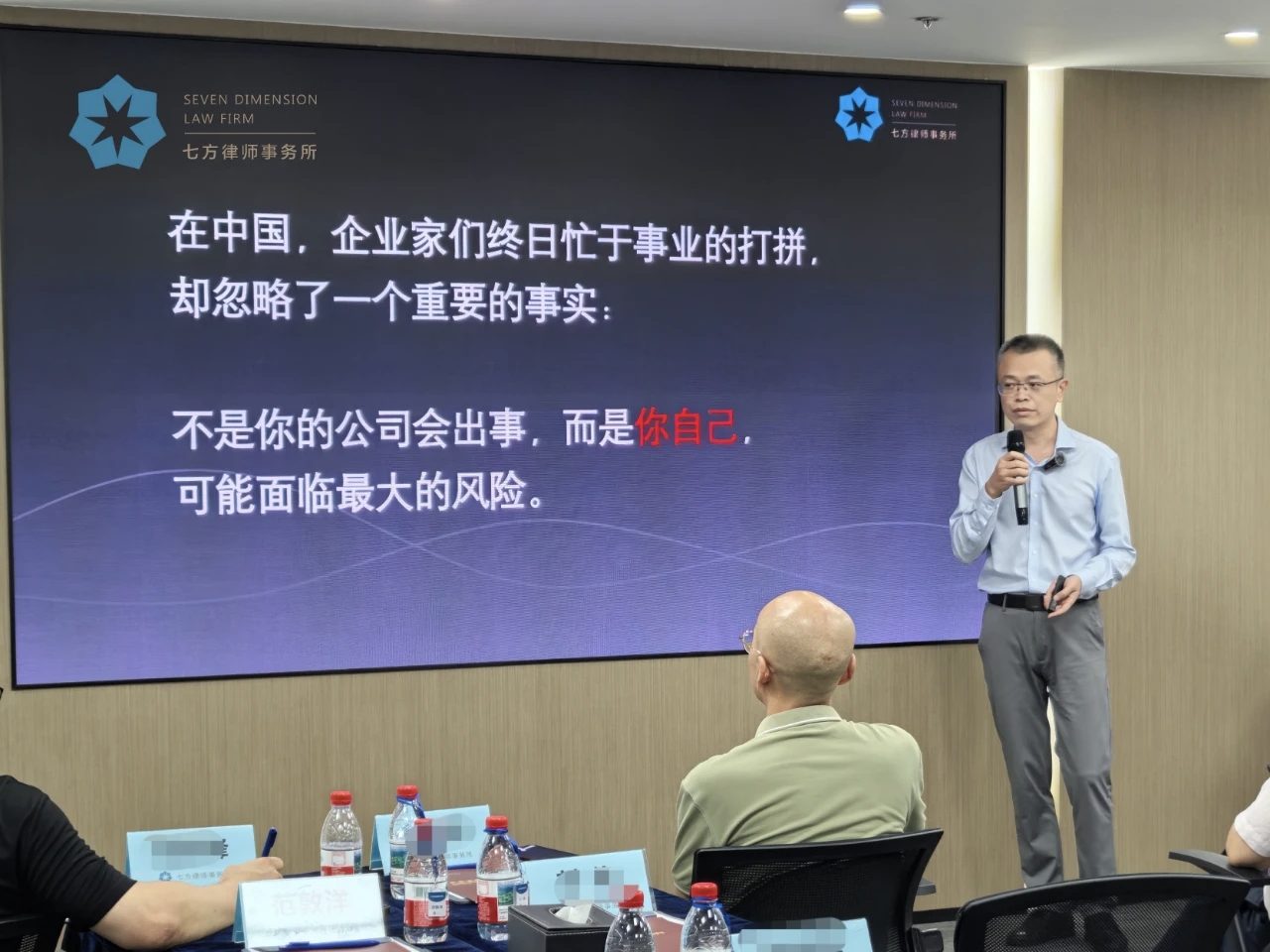 1760319373314749.jpg 2.jpg